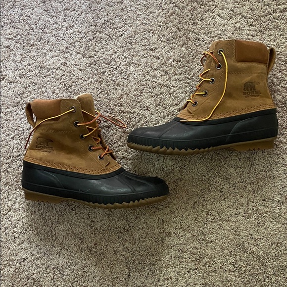 Mens Sorel Cheyenne Duck Boots size 12 - Picture 2 of 8